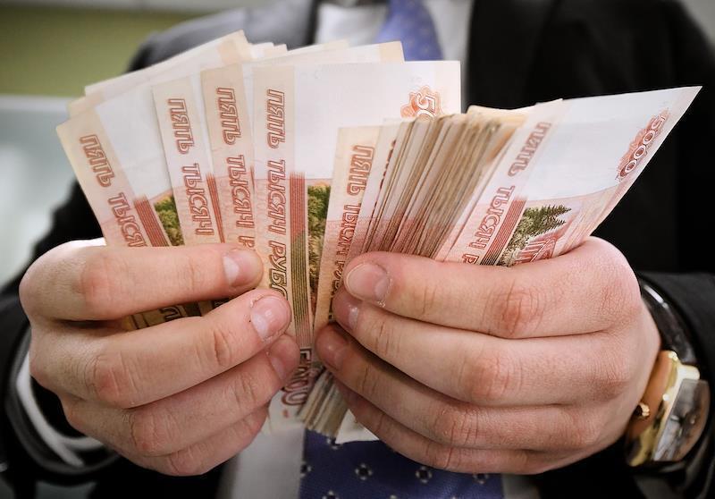 Назван повышающий зарплату мужчинам фактор