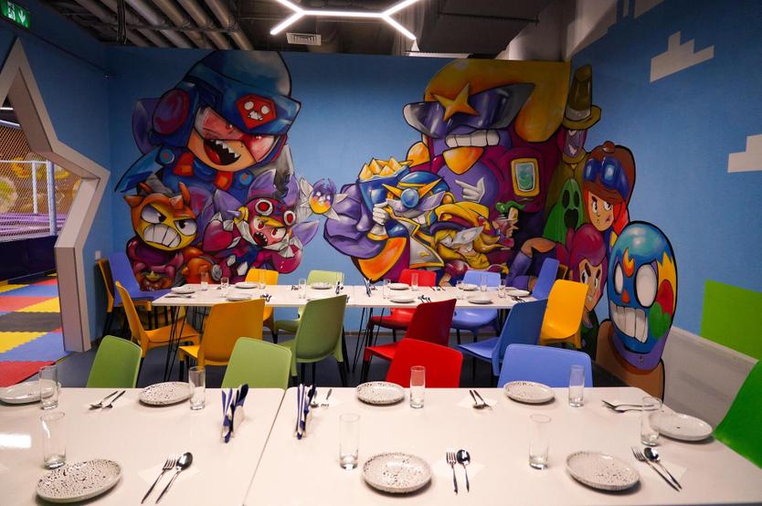 «Детей отсюда потом не вытащишь». Как инвесторы зарабатывают миллионы на детских парках развлечений в торговых центрах