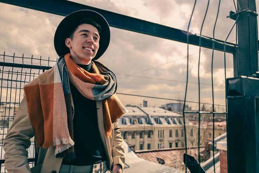 «Говорите! Я умею читать по губам». История курьера, который ничего не слышит