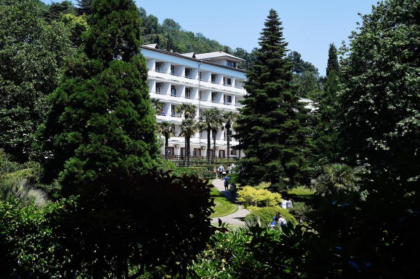 Как пенсионеру получить льготную путевку в санаторий