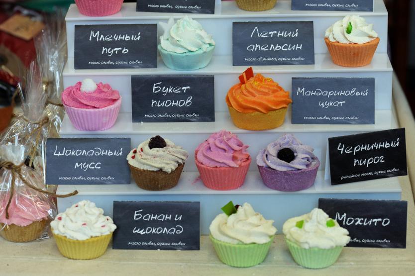 Мыло и гель для душа из природных компонентов на ярмарке подарков ручной работы в Москве