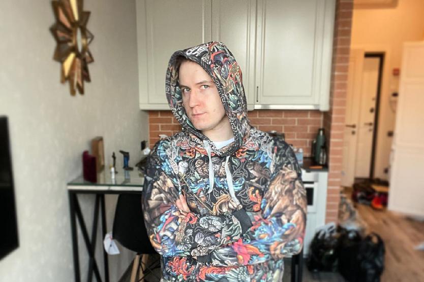 «Даже пьяная молодежь здесь культурная». Зачем москвич набил себе татуировку с любимым храмом?