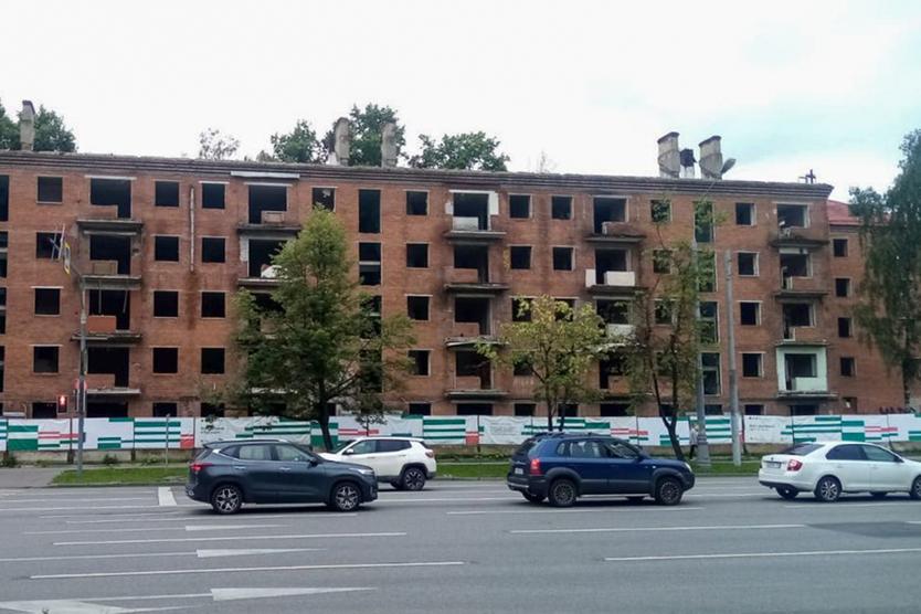 «За свободу пришлось заплатить больше 300 тысяч». Как московский композитор спасает уличных котов от гибели в подвалах