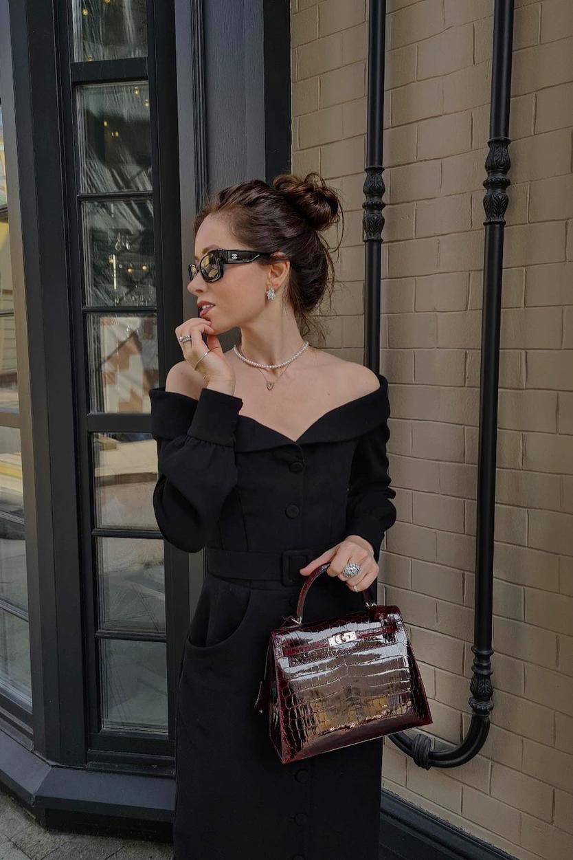 «Могу дать красоту, нежность и хороший секс». Содержанка — о том, где найти богатого мужчину и как его удержать