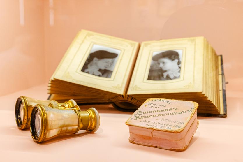 Предметы, которые хранились в семьях известных дворянских семей и интелегенции