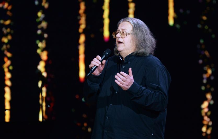 Певец Александр Градский выступает на праздничном концерте в честь пятилетия телепроекта «Голос» в Государственном Кремлевском дворце в Москве