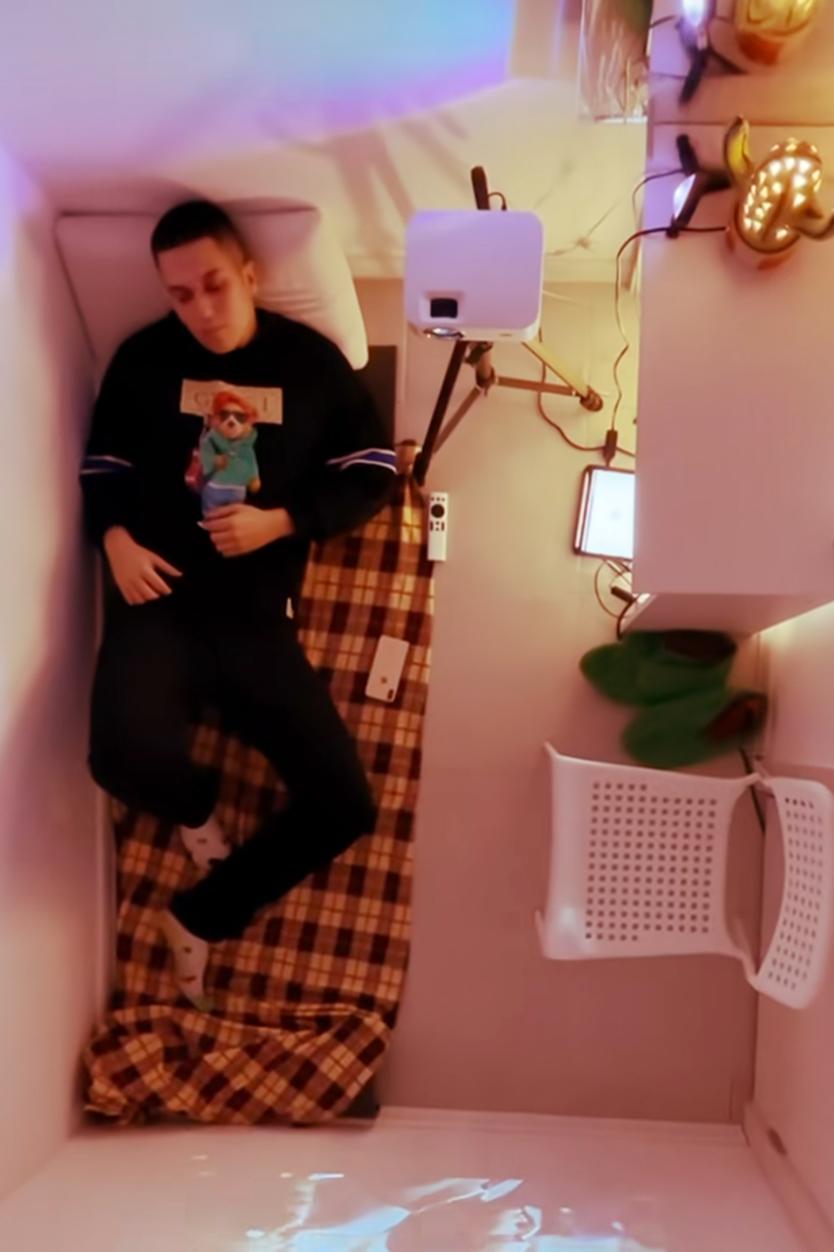 Комната Гарри Поттера в столице. Недорого. История москвича, который поселился в кладовке