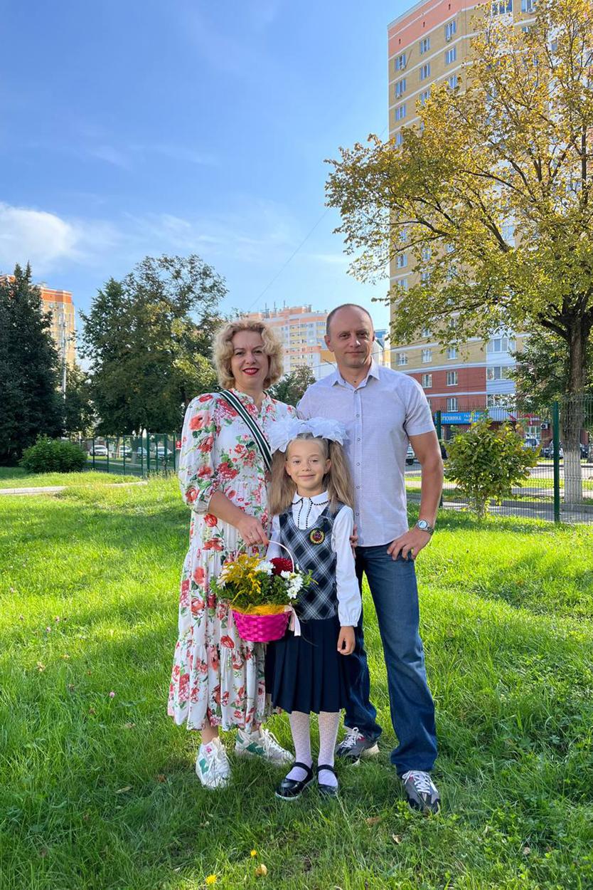 Елена и Алексей с дочкой
