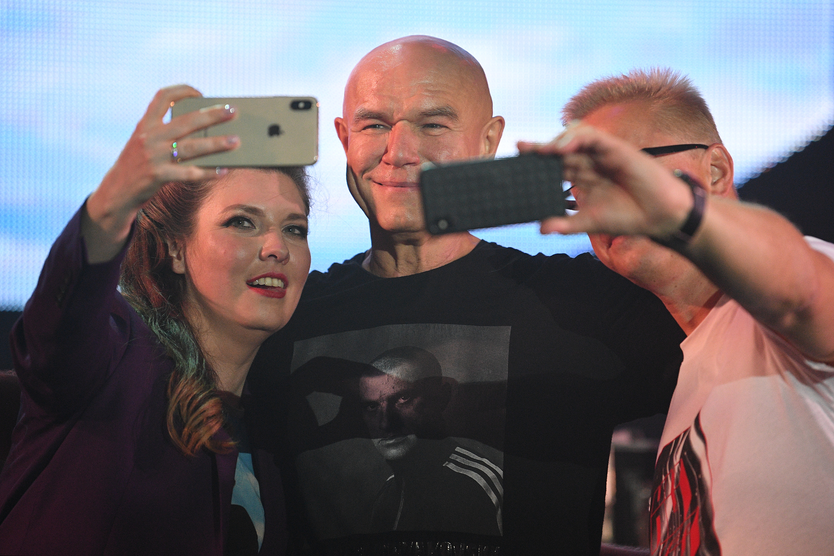 Музыкант, солист группы «Моральный кодекс» Сергей Мазаев (в центре) на Международном музыкальном фестивале Koktebel Jazz Party - 2020 в Крыму.