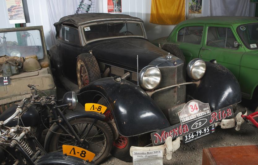 «Мерседес-Бенц» 540К 1935 года в экспозиции Ломаковского музея.
