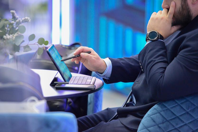 Рост зарплат и пенсий, новые налоговые правила и подорожавший развод. Какие изменения ждут жителей столицы с 1 января 2025 года?