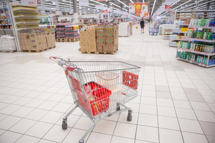 Чтобы не потратить лишние деньги, когда хочется что-то купить, возьмите сутки на размышление. Возможно, на следующий день покупка уже не будет казаться такой необходимой