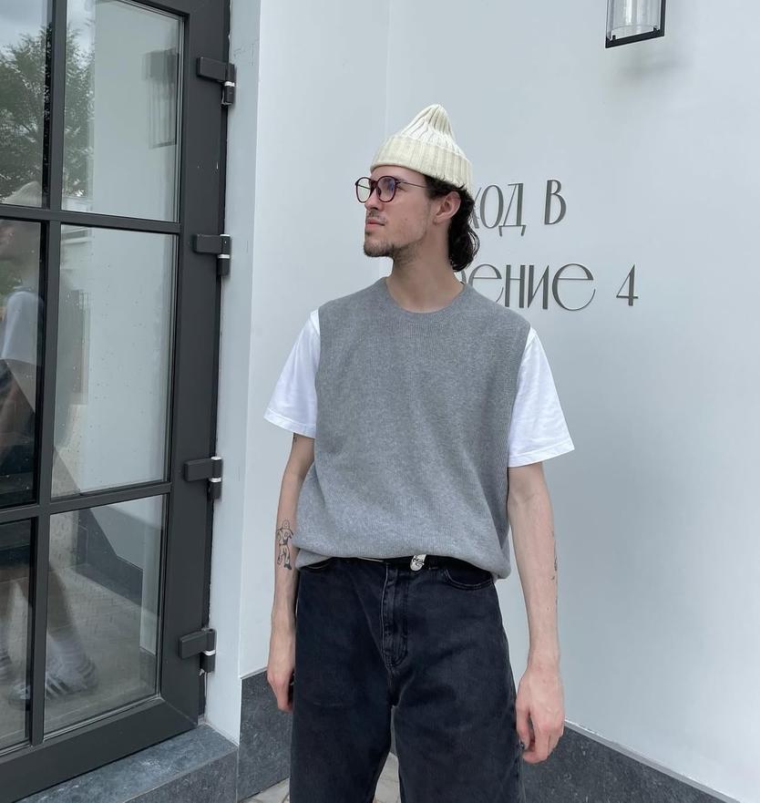 Молодые люди, записываемся на ноготочки! Почему мужчины стали ярко красить ногти, сколько это стоит и почему нравится женщинам