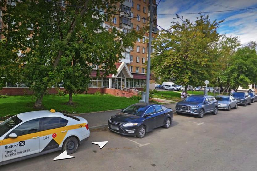 Жители столицы пожаловались на советскую легенду. Чем их раздражает давно закрывшийся магазин?