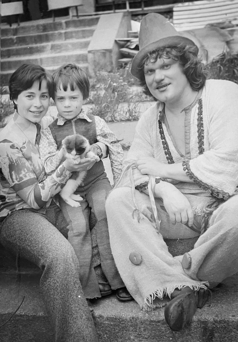 Юрий Куклачев с женой и сыном