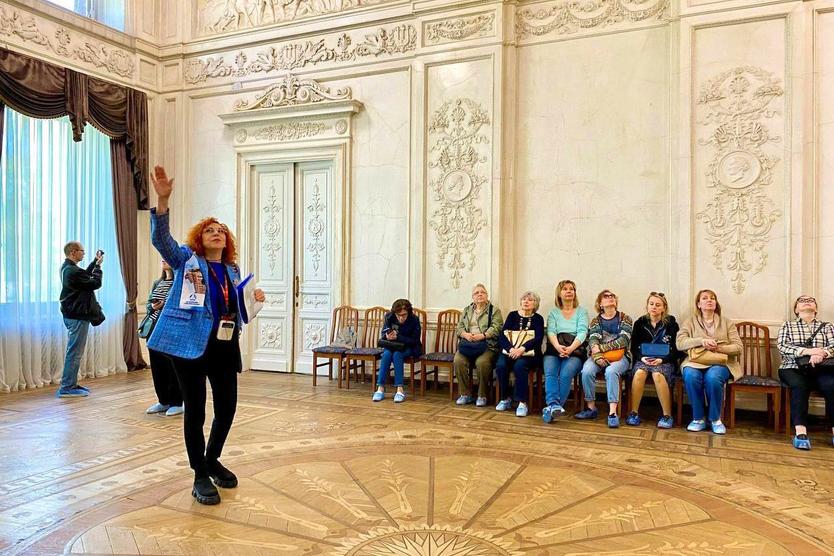 Москва показывает закрытые особняки и дома царских ведомств.