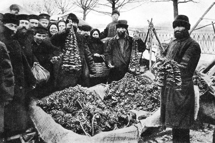 Грибной рынок на Москворецкой набережной