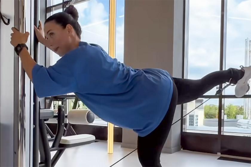 Зепюр Брутян показала фигуру спустя три месяца после родов