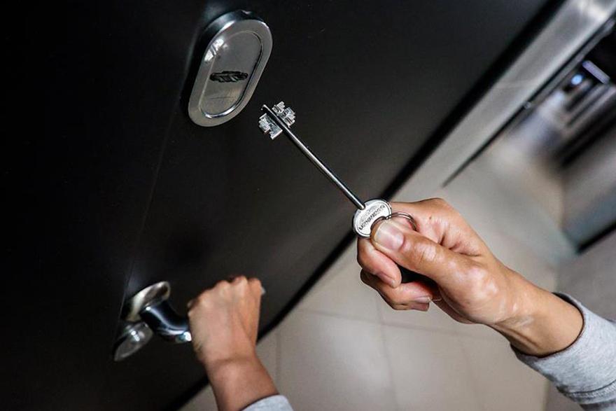 Названы российские города с подешевевшими комнатами