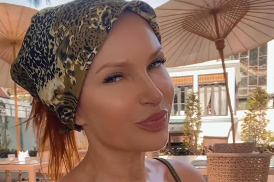 54-летняя Эвелина Бледанс показала фото без одежды