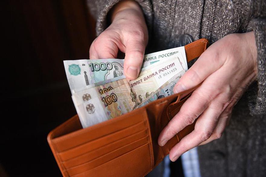 Московская пенсионерка отдала иностранцу с сайта знакомств сотни тысяч рублей