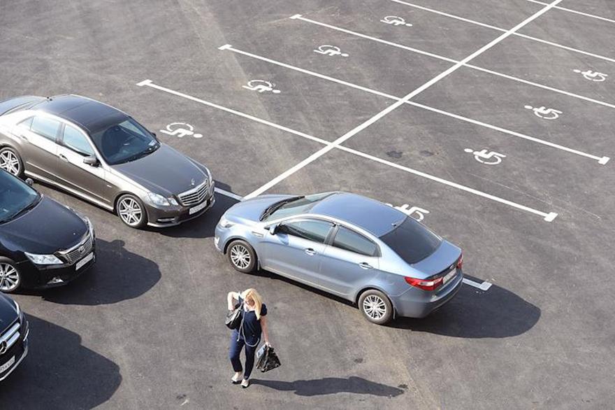 Парковка в Москве станет бесплатной на день