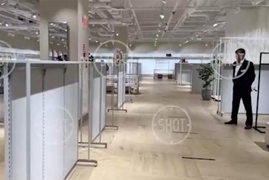 Обстановка в московском H&M после информации о закрытии попала на видео