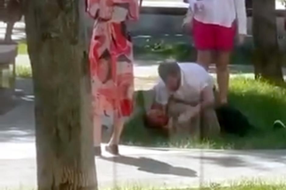 Москвич спас потерявшего сознание и упавшего в фонтан мужчину