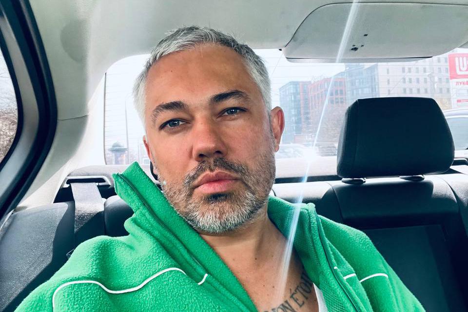 Стилист Александр Рогов призвал россиянок больше оголяться