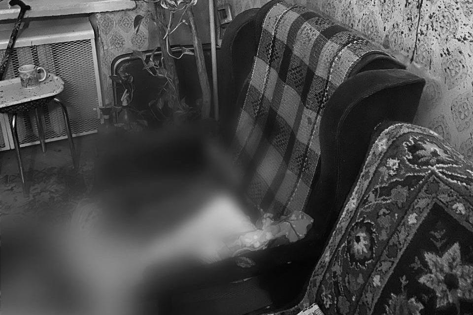 В Москве внук до смерти забил молотком свою бабушку